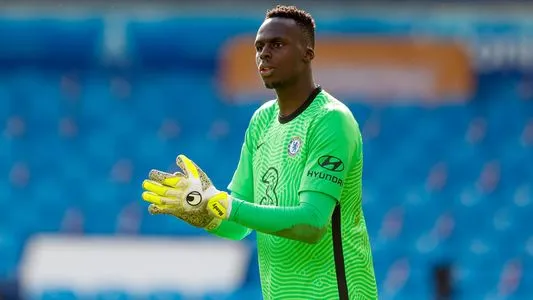 Chelsea goalkeeper Edouard Mendy (16) at the Premier League match between Leeds United and Chelsea at Elland Road