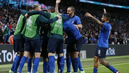 Italy celebrates during the semifinal against Spain at the UEFA EURO 2020 in London, Britain, on July 6, 2021 | Photo: Chine Nouvelle