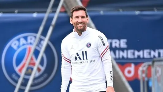 Lionel Messi Paris Saint-Germain training session
