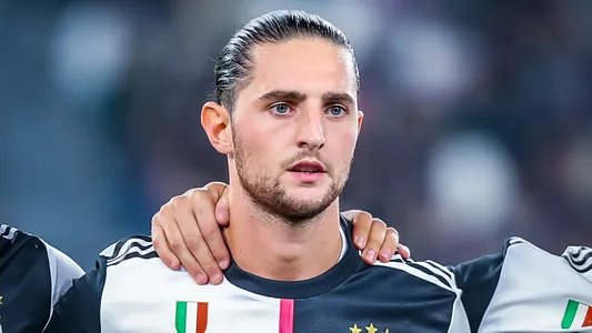 Adrien Rabiot of Juventus during italian soccer Serie A season 2019/20 of Juventus FC - Photo credit Fabrizio Carabelli /LM — Photo by livephotosport