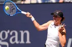 Jannik Sinner & Iga Swiatek Off to Imperious Triumphs to Reach US Open R2