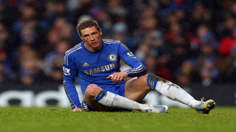 Benitez Defends Out-Of-Sorts Torres