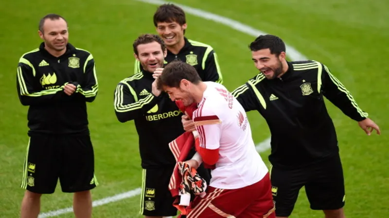 Spain v Netherlands World Cup 2014 preview & live