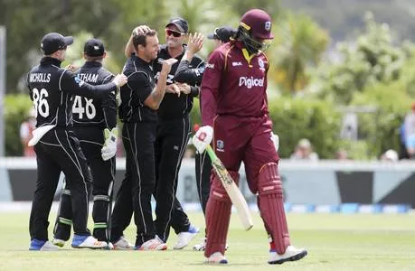 Gayle Hammered a Quickfire Fifty