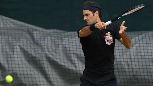 Federer Defeats Pouille And Earns 350th Win at Grand Slam