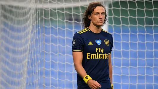 Contract Situation Might Have Been Playing on David Luiz's Mind