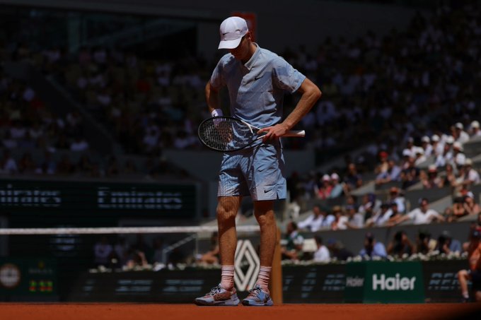 Roland Garros: Juan Manuel Cerundolo Pulls Massive Upset over Jannik Sinner