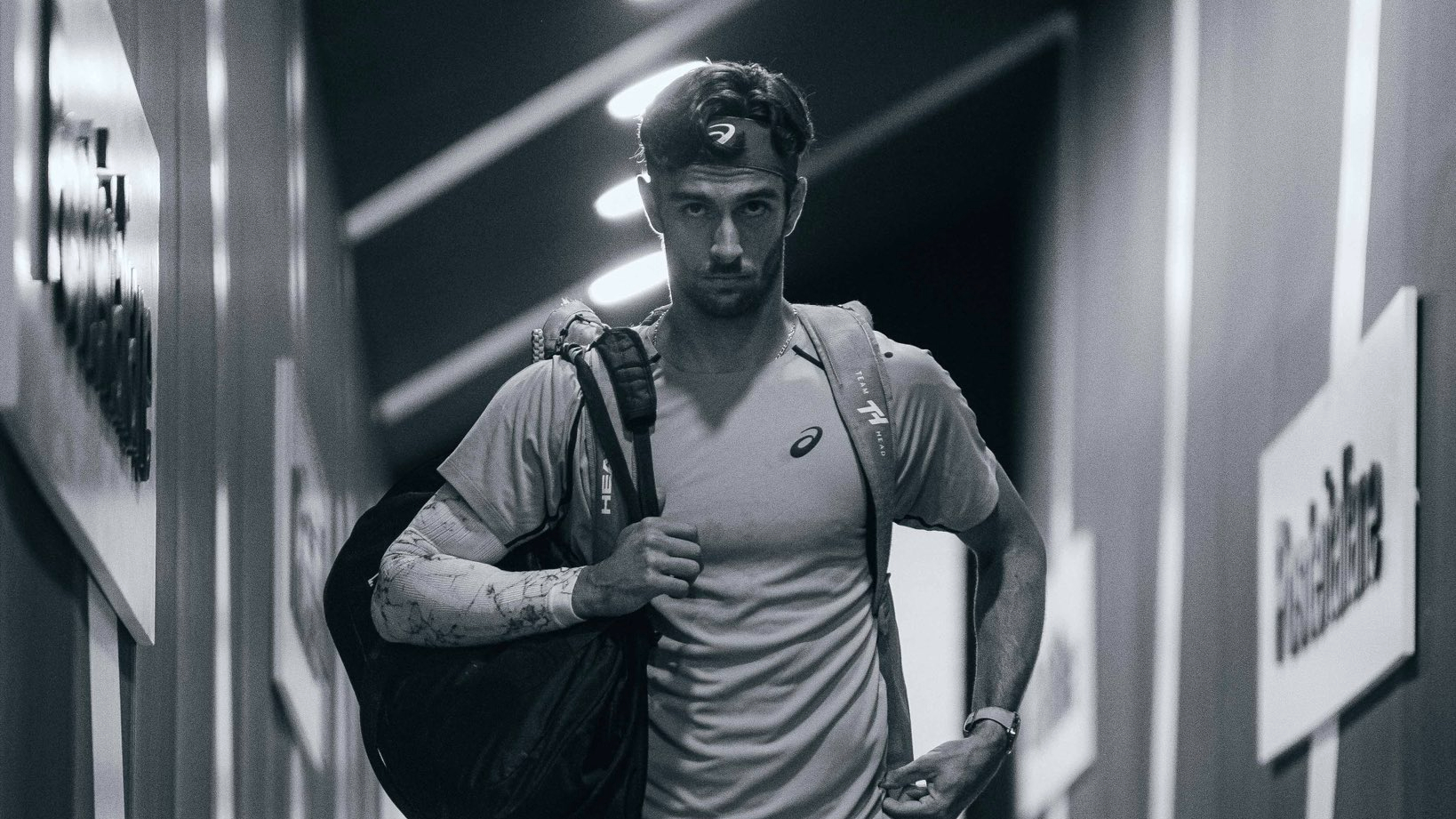 Lorenzo Musetti prepared to hit the court in Rome, Italy. Foro Italico. May 10, 2026. Photo credit: Internazionali BNL d'Italia.