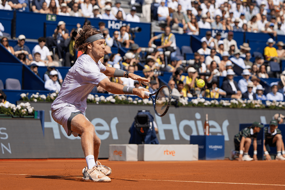 Andrey Rublev playing the final at the Barcelona Open. Barcelona, Spain. April 19, 2026. Photo credit: Barcelona Open Banc Sabadell.